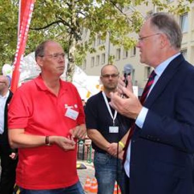Roman Mölling mit Ministerpräsident Weil